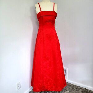 Vintage 90s/Y2K Roberta Red Jacquard A-Line  Lace up Back Evening Gown